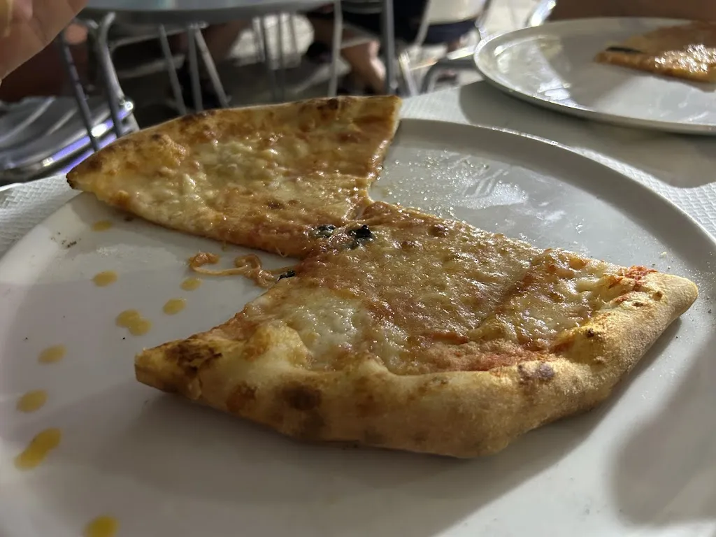 Egidio Guarino_La Piazzetta_Casaluce_review