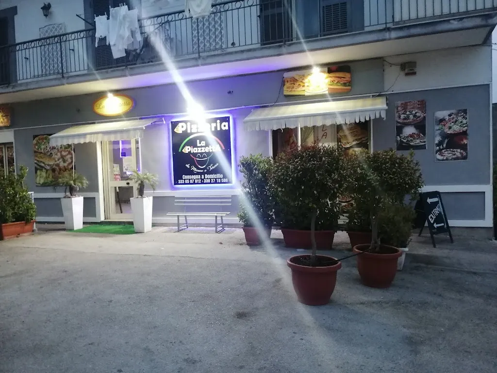 La Piazzetta restaurant in Casaluce
