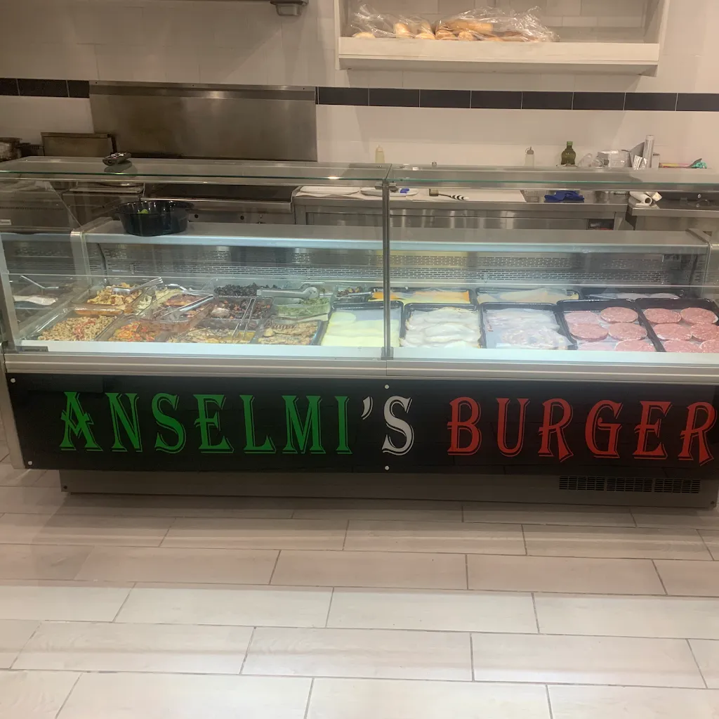 Anselmi's burger restaurant in Casaluce