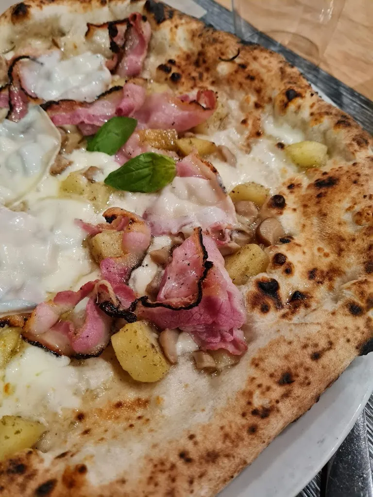 Michela Cirillo_Casa Coviello_Casaluce_review