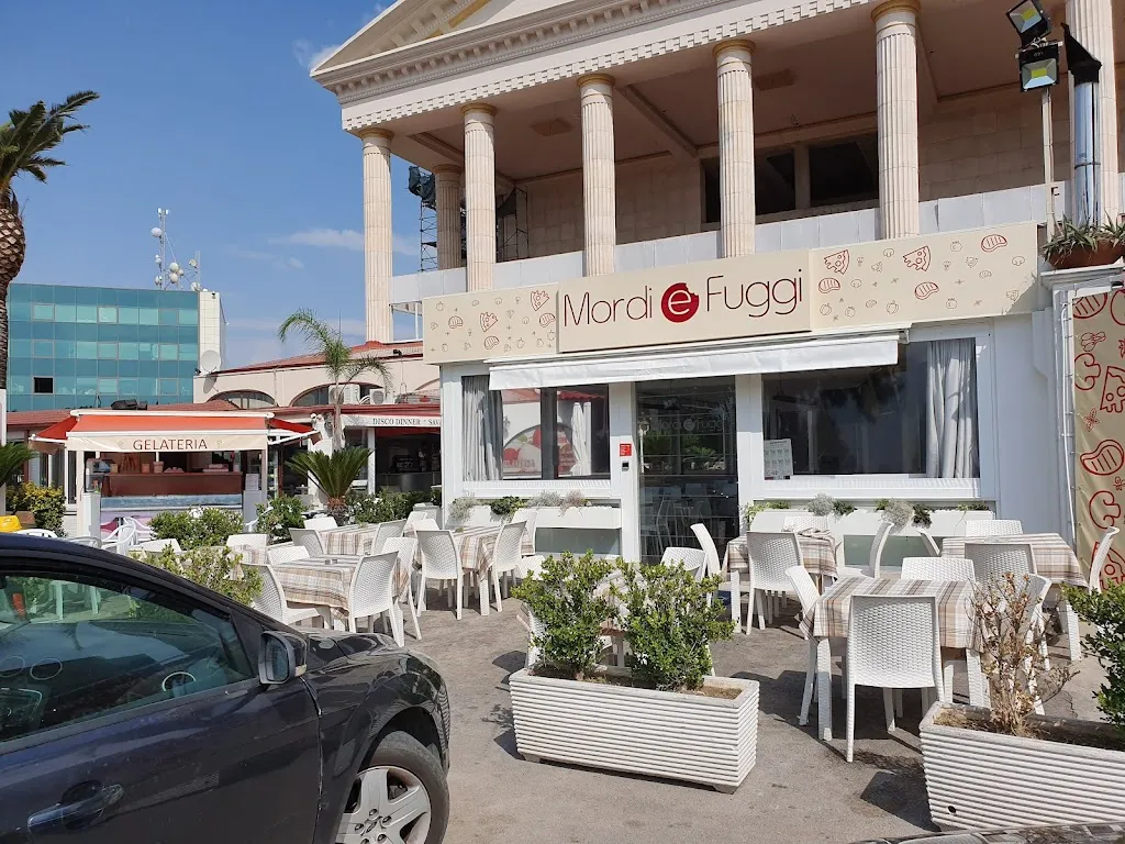 MORDI e FUGGI - Pizzeria & Ristorante_Casaluce_slider_image_1