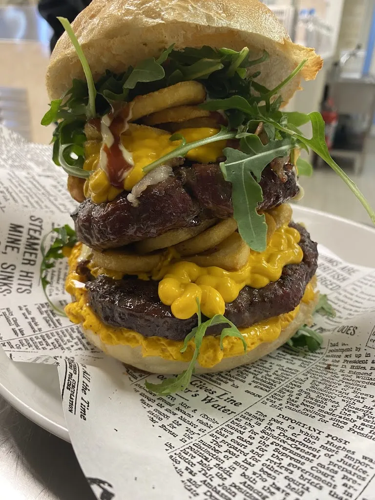 MORDI e FUGGI - Pizzeria & Ristorante_Casaluce_slider_image_3