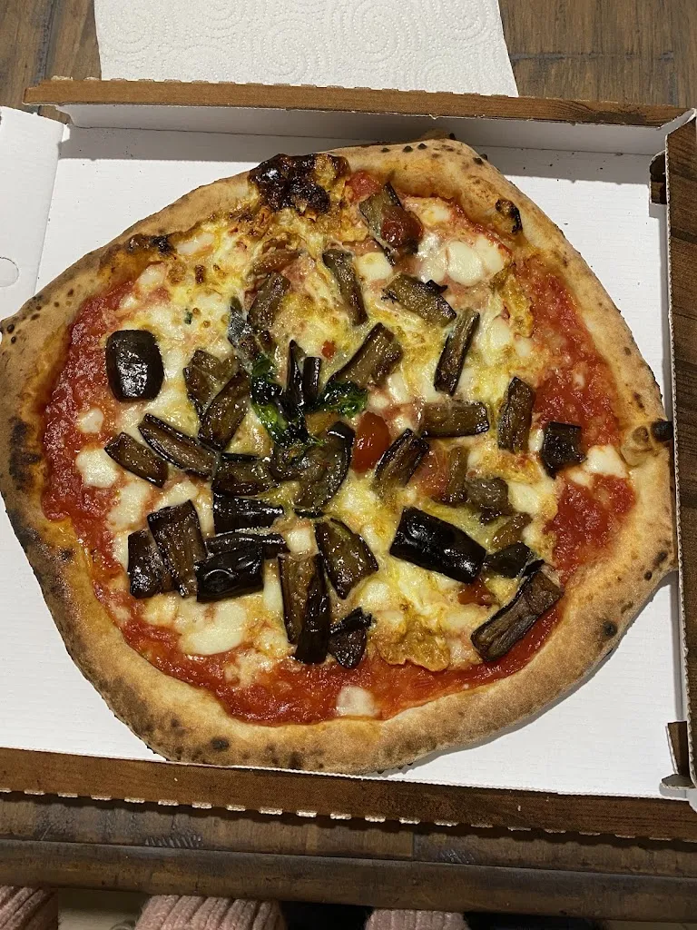 Pizzeria O'Core E Napule_Casaluce_slider_image_2