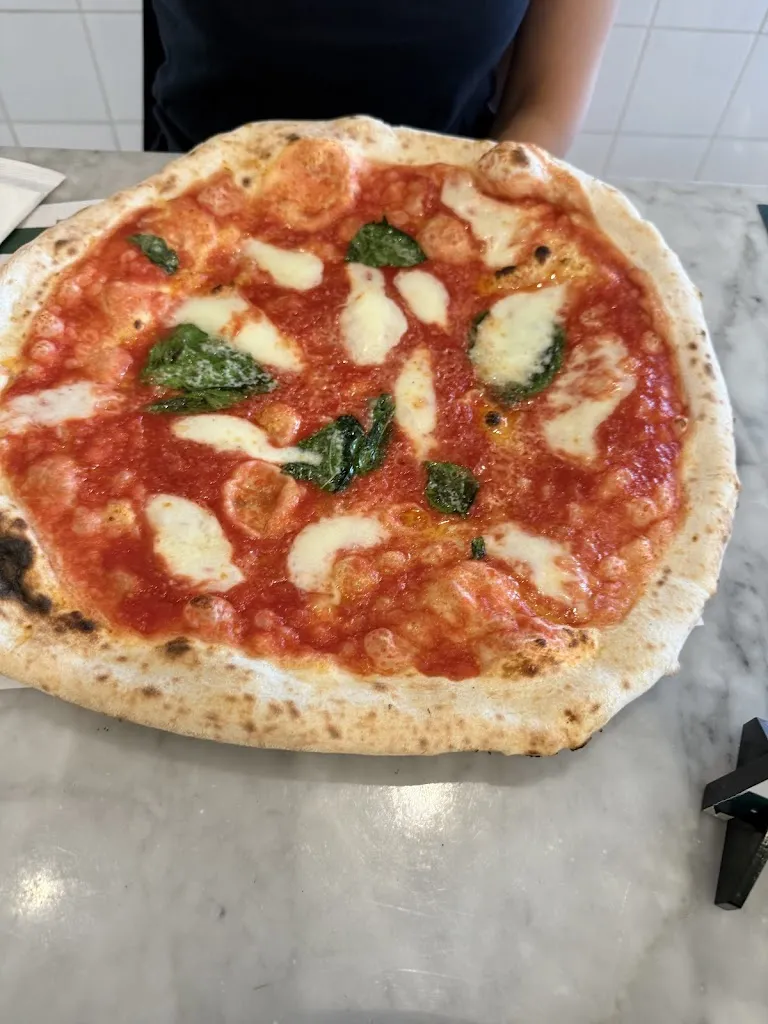 Danilo Falk_L'Antica Pizzeria Da Michele Aversa_Casaluce_review