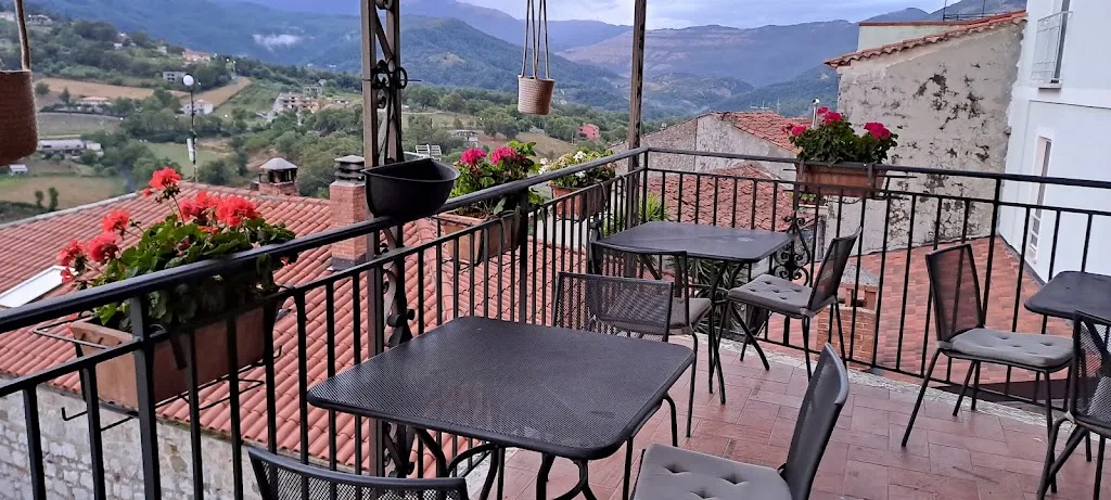 Osteria Tancredi restaurant in Caselle in Pittari