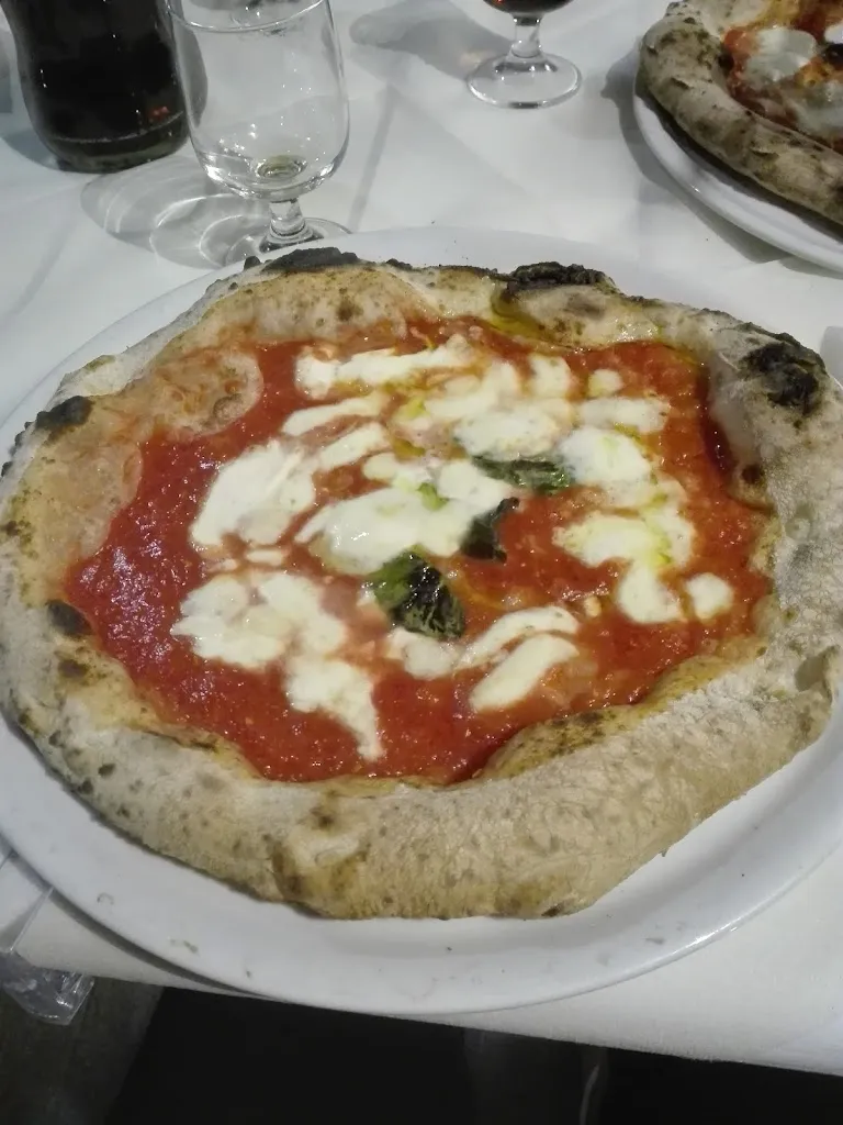 Ilaria Pavanello_La Pietra Azzurra - Cilento - di Michele Croccia_Caselle in Pittari_review