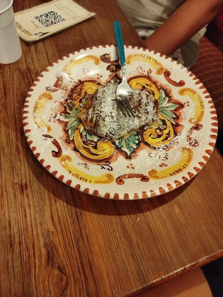 giuseppina ciorciari_Gaslight Poetry_Caselle in Pittari_review