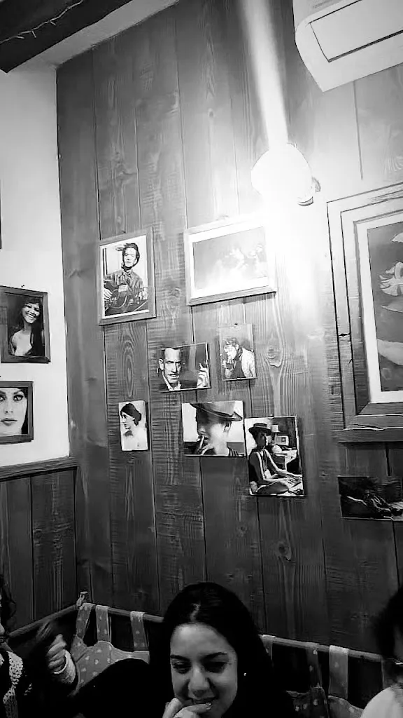 Annalisa Ledonne_Gaslight Poetry_Caselle in Pittari_review