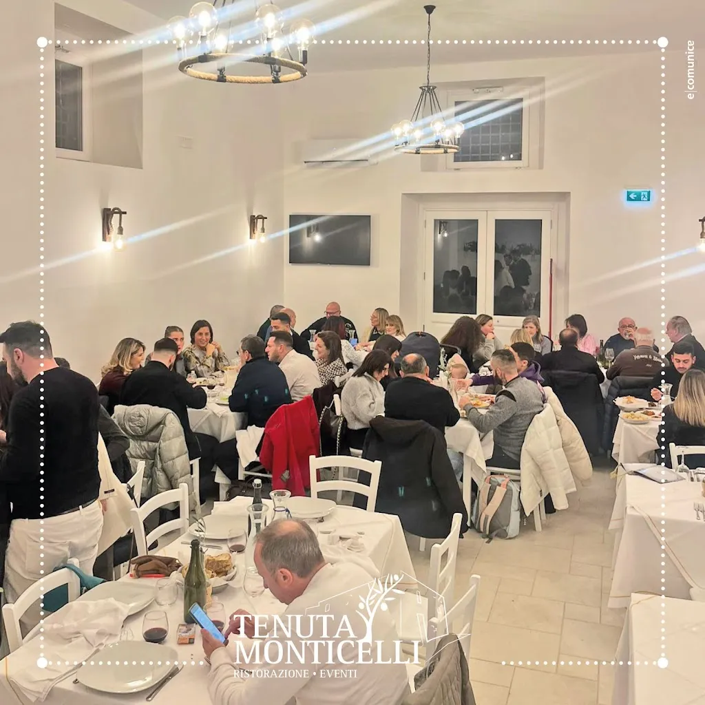 Tenuta Monticelli restaurant in Casola di Napoli