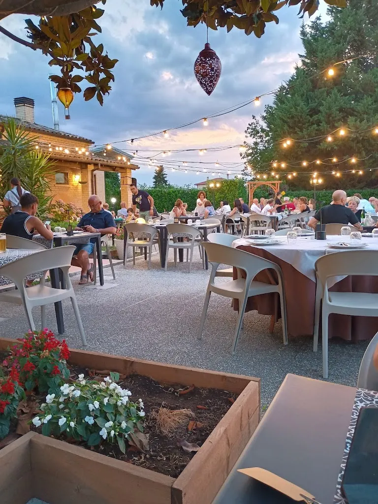 Pizzeria Castellum Vetus 2.0 Di Simone Pomante restaurant in Atri