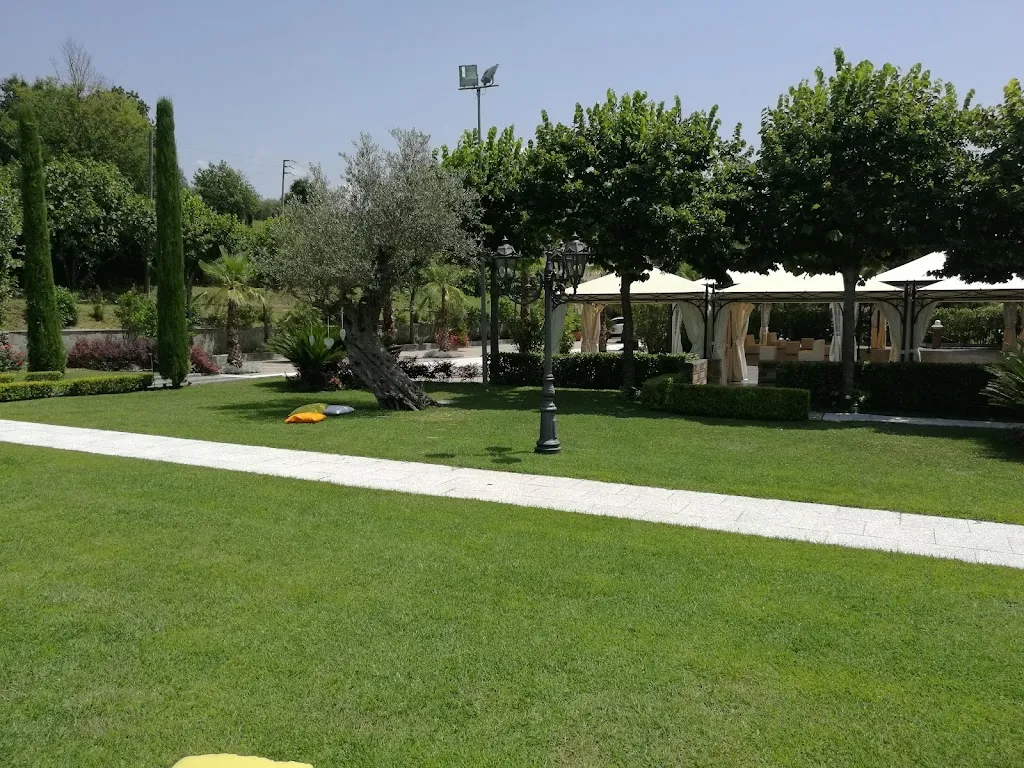 Nicola Fiorenza_Villa La Collinetta_Castel Campagnano_review