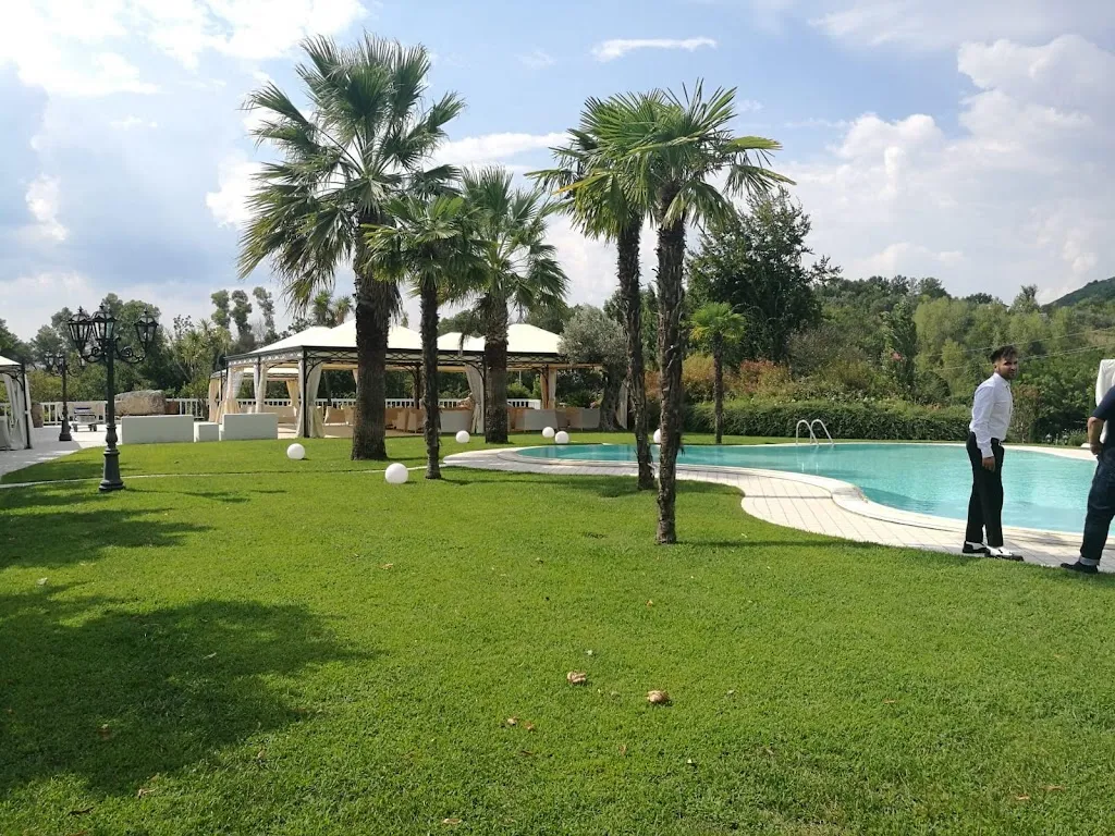 Gaetano Rapprese_Villa La Collinetta_Castel Campagnano_review