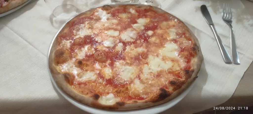 Dark Soul_Ristorante Pizzeria Locanda Laureta_Castel di Sasso_review