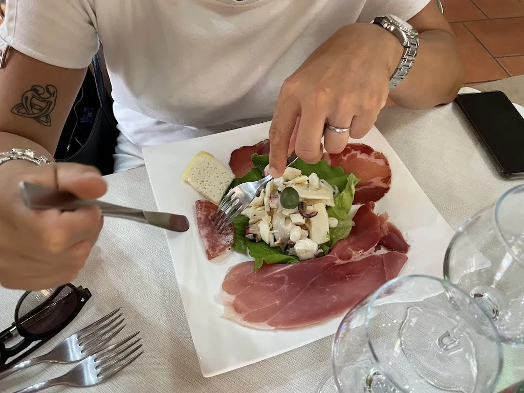 Ristorante Pizzeria Locanda Laureta_Castel di Sasso_slider_image_3