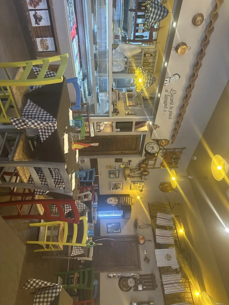 Helena sherman_La Lasagna dal 1990_Casavatore_review