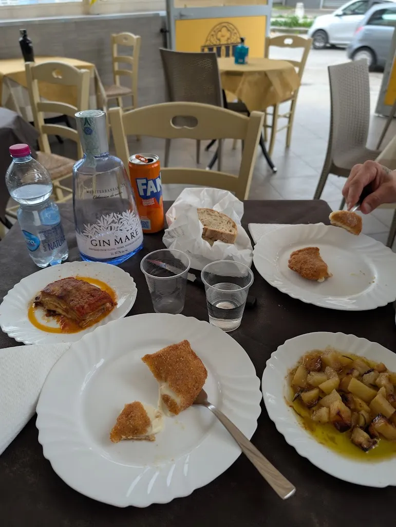 Simona Ferrara_Trattoria 