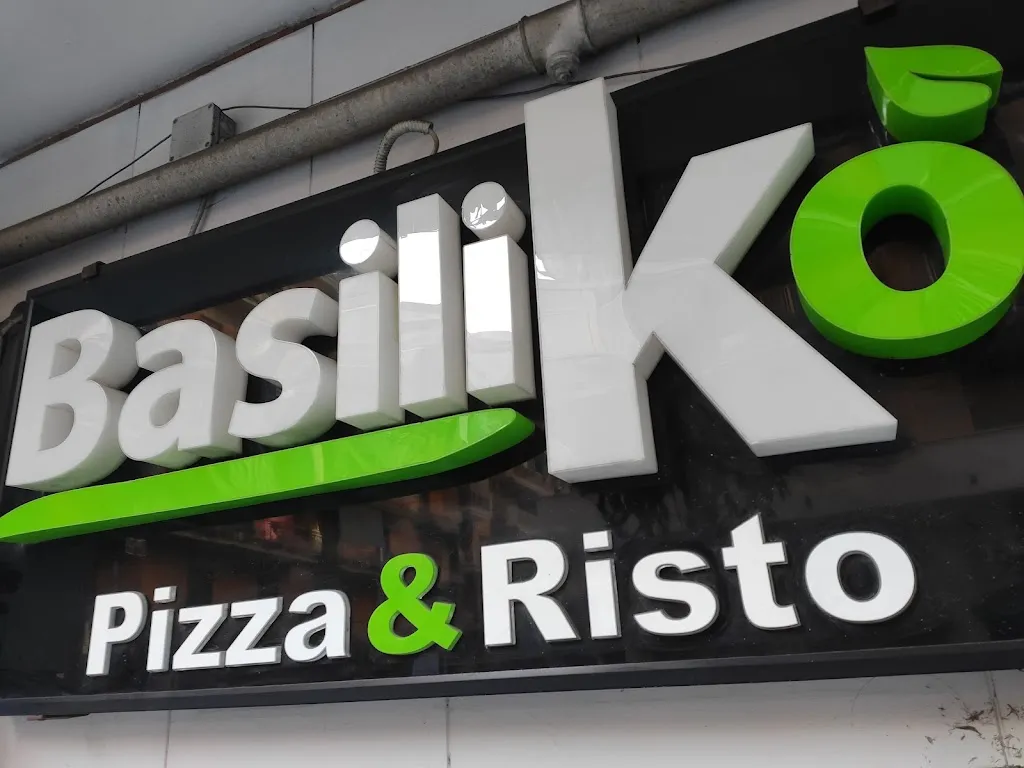 Basilikò Pizza & Risto_Casavatore_slider_image_3
