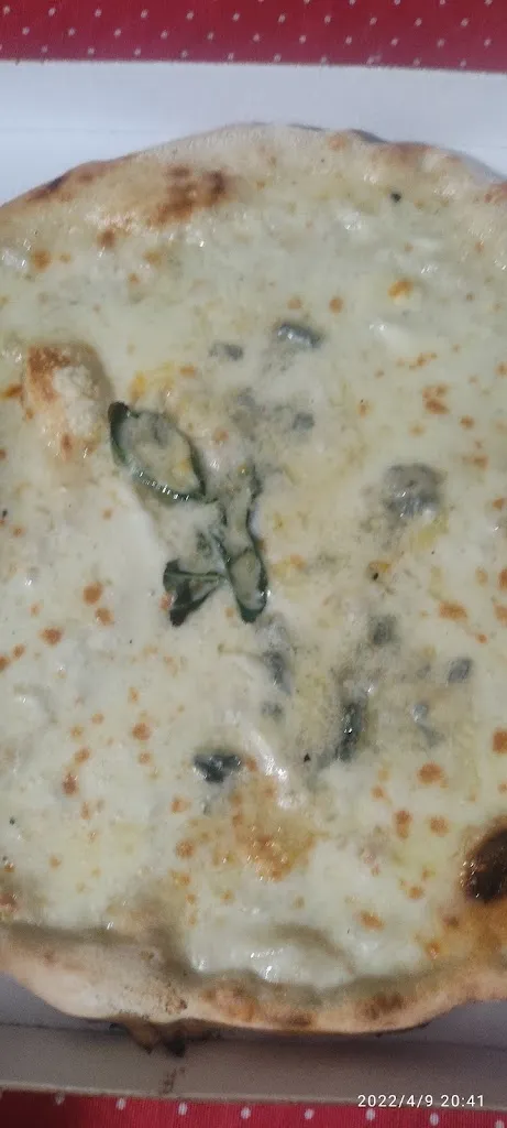 Menu_Pizzeria friggitoria La vecchia Napoli di muto Gianluca_Casavatore_image_4