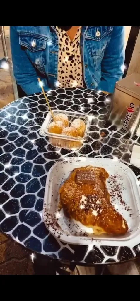 Mariagrazia Maugeri_Cornetteria la favola di Elio Russo_Casavatore_review