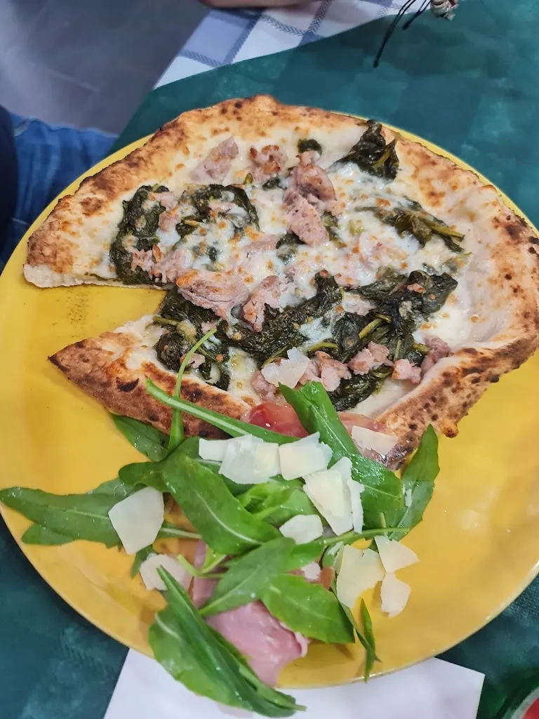 L' Isola Della Pizza_Casavatore_slider_image_2