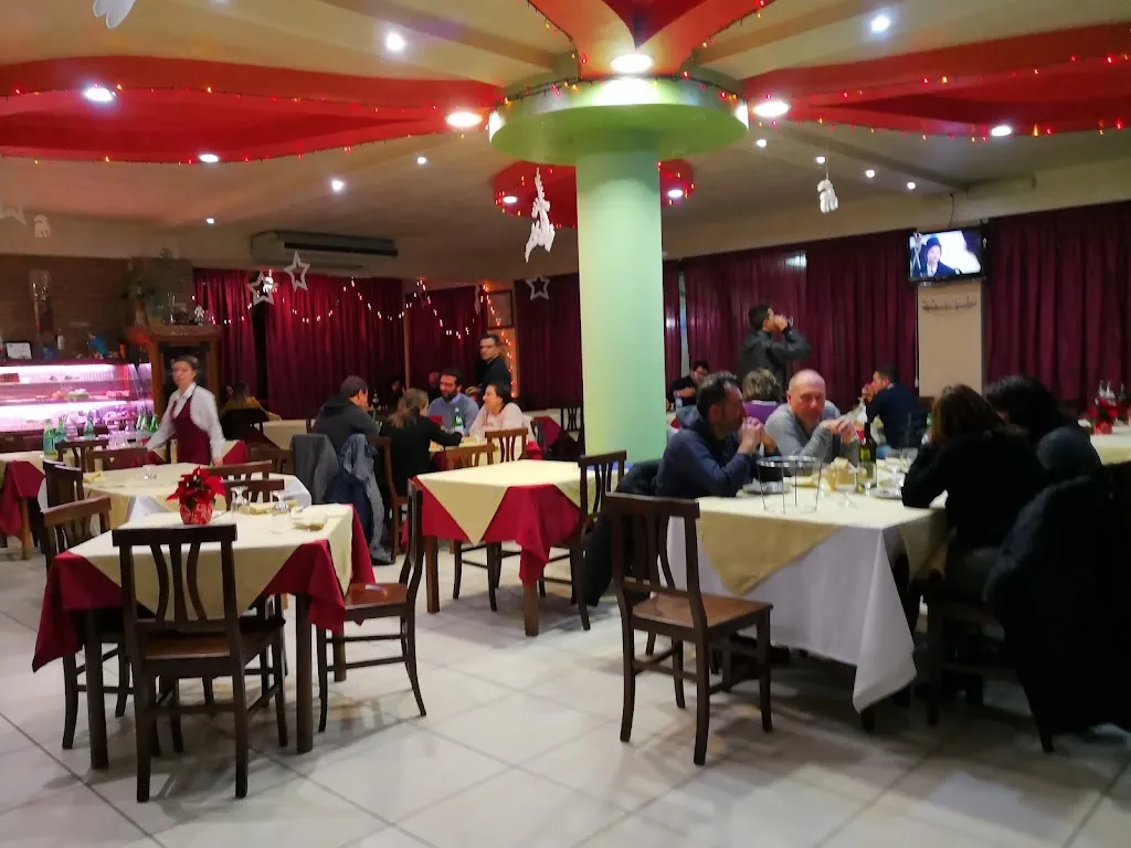 Il Castello Ristorante Pizzeria_Castel Morrone_slider_image_1