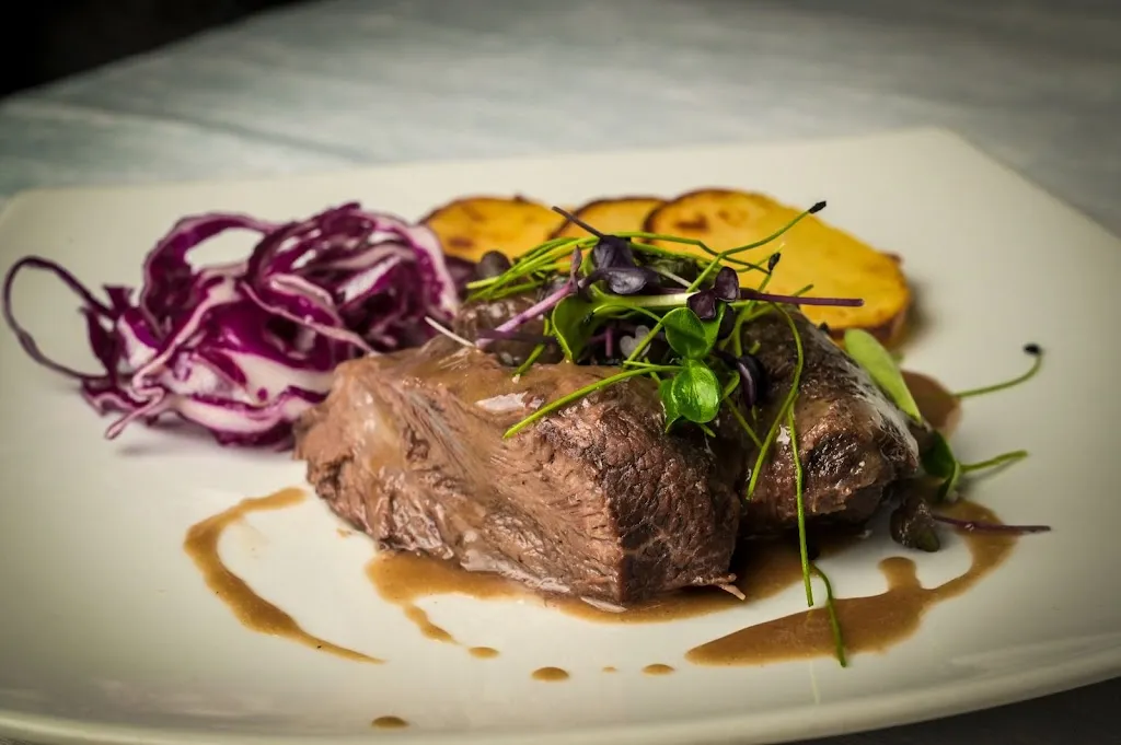 Menu_MoonRise_Castel Morrone_image_2