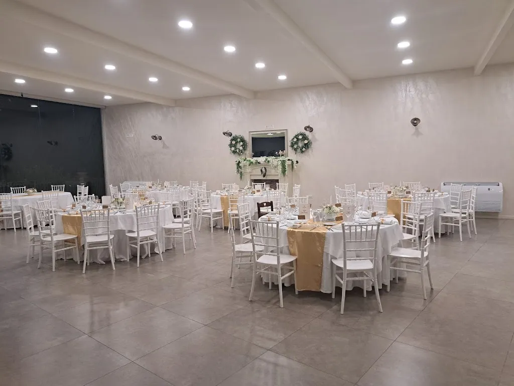 MoonRise_Castel Morrone_slider_image_1