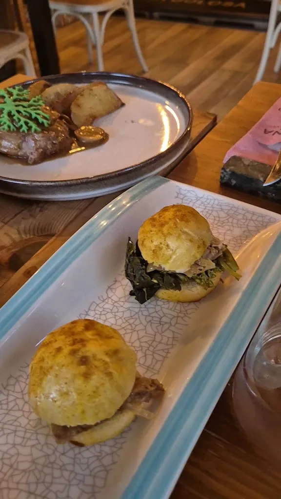 louise Tether_Dogana Golosa_Castel Morrone_review