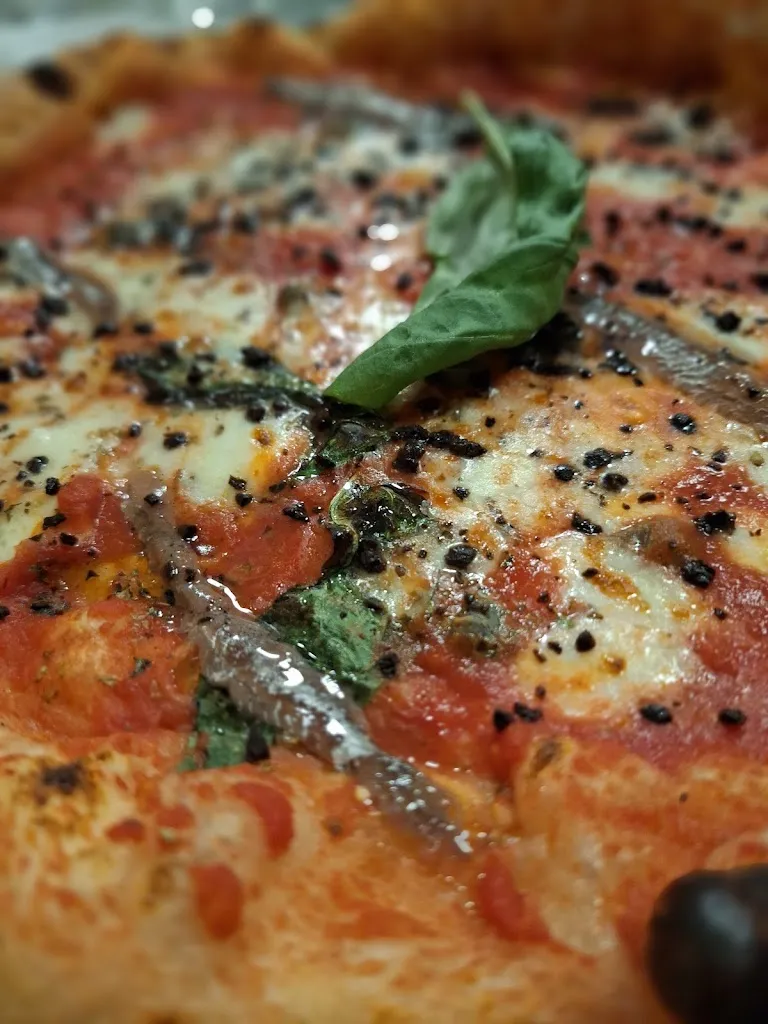 Davide Cutrì_Tre Farine_Castel Morrone_recensione