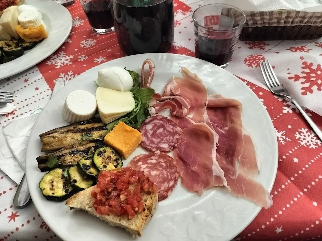 Il ristoro del Campanile_Castel Morrone_slider_image_3