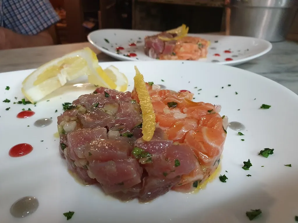 Osteria da Miduccia_Castel Morrone_slider_image_3