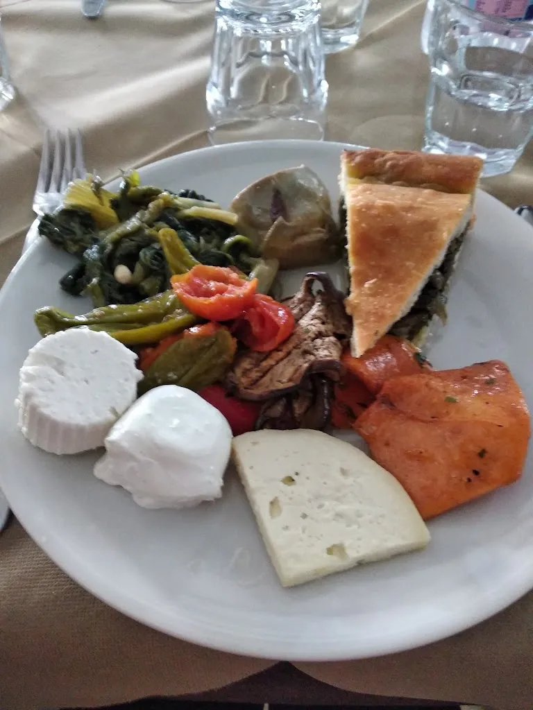 nikol sullo_La Castellana_Castel Morrone_recensione