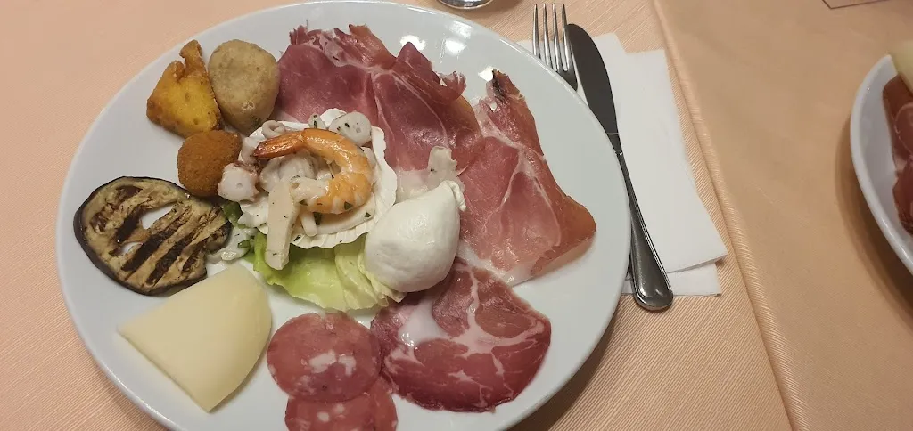 Fausto_Ristorante la Taverna_Castel San Lorenzo_review