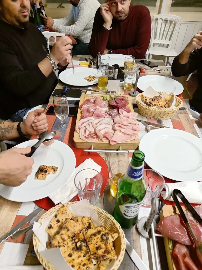 Menu_Osteria e Pizzeria Laura_Castel San Giorgio_image_9