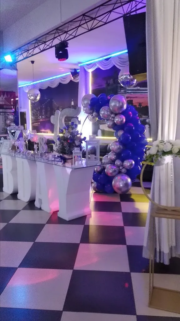 Onofrio Cesarano_Glamis DiscoPub_Castel San Giorgio_review