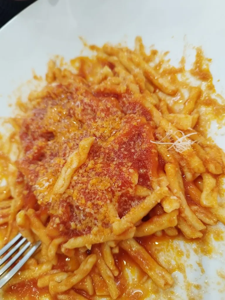 Barbara Troisi_Bar Massimo e le Favole di Pina_Castelfranco in Miscano_review