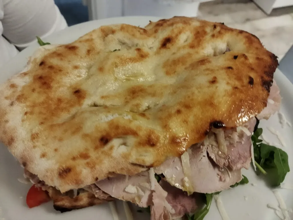 Bar Massimo e le Favole di Pina_Castelfranco in Miscano_slider_image_3