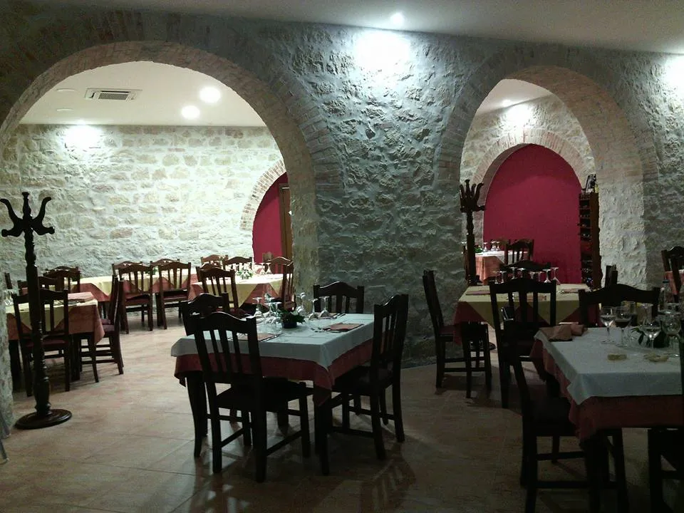 Agriturismo Montagne Verdi_Castelfranci_slider_image_1