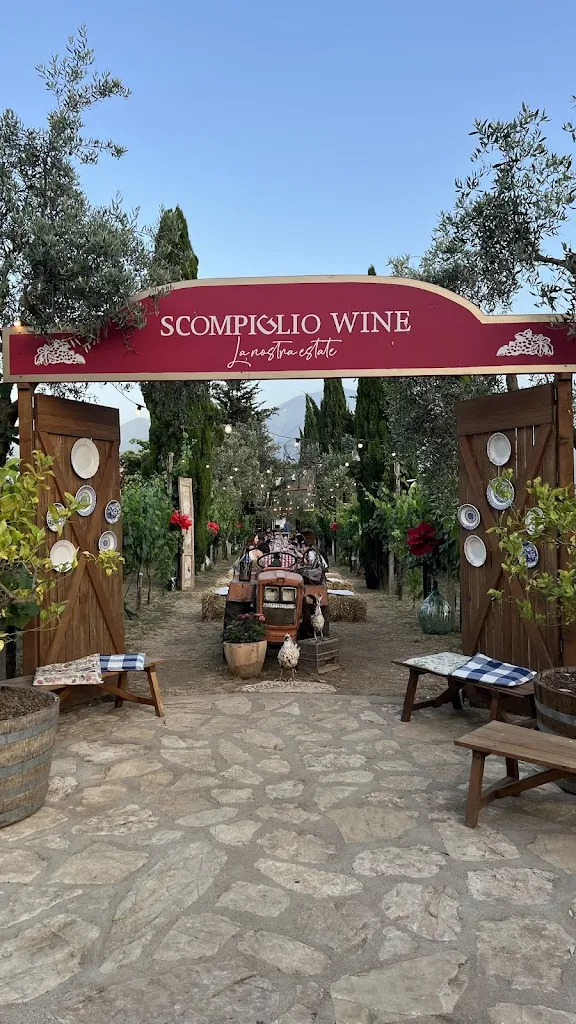 Azienda Agricola Scompiglio restaurant in Castelvenere
