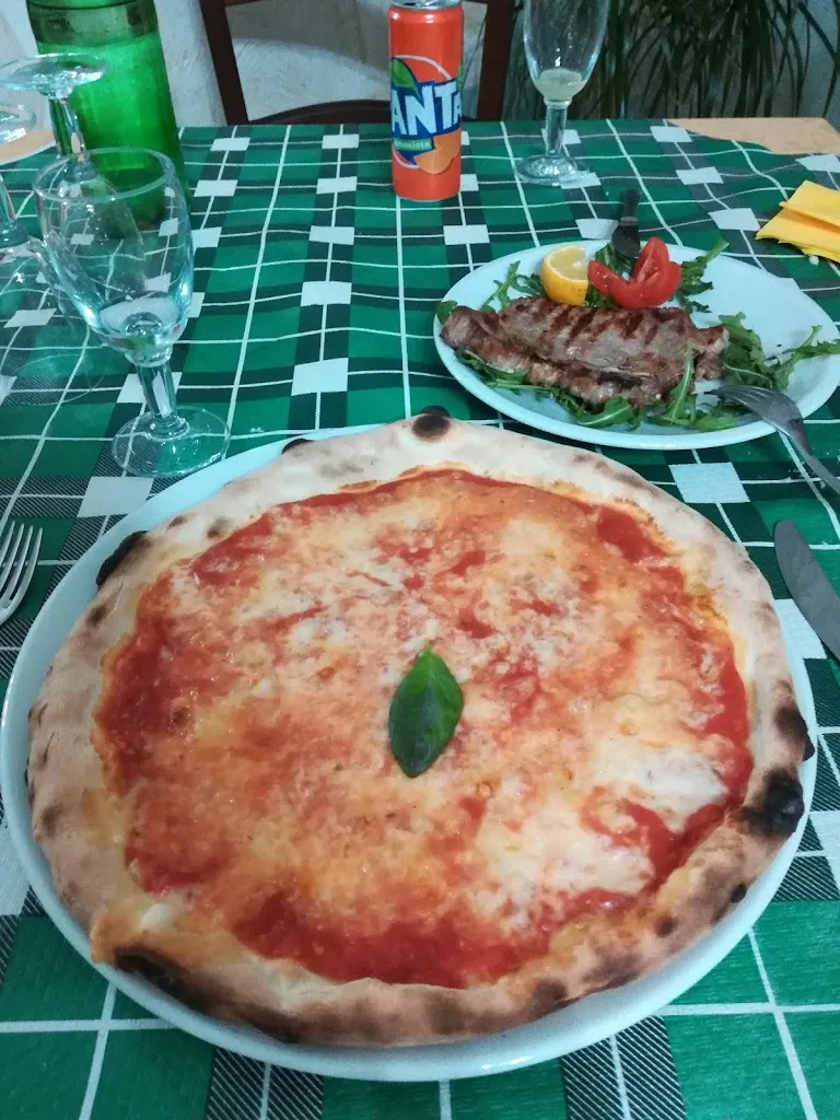 Menu_Bar Ristorante Pizzeria La vecchia scuola_Castelvetere in Val Fortore_image_7