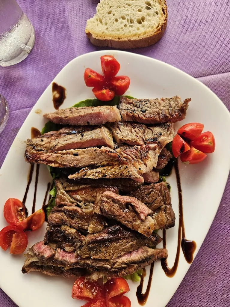 Bar Ristorante Trattoria San Giovanni_Isola del Gran Sasso d'Italia_slider_image_3