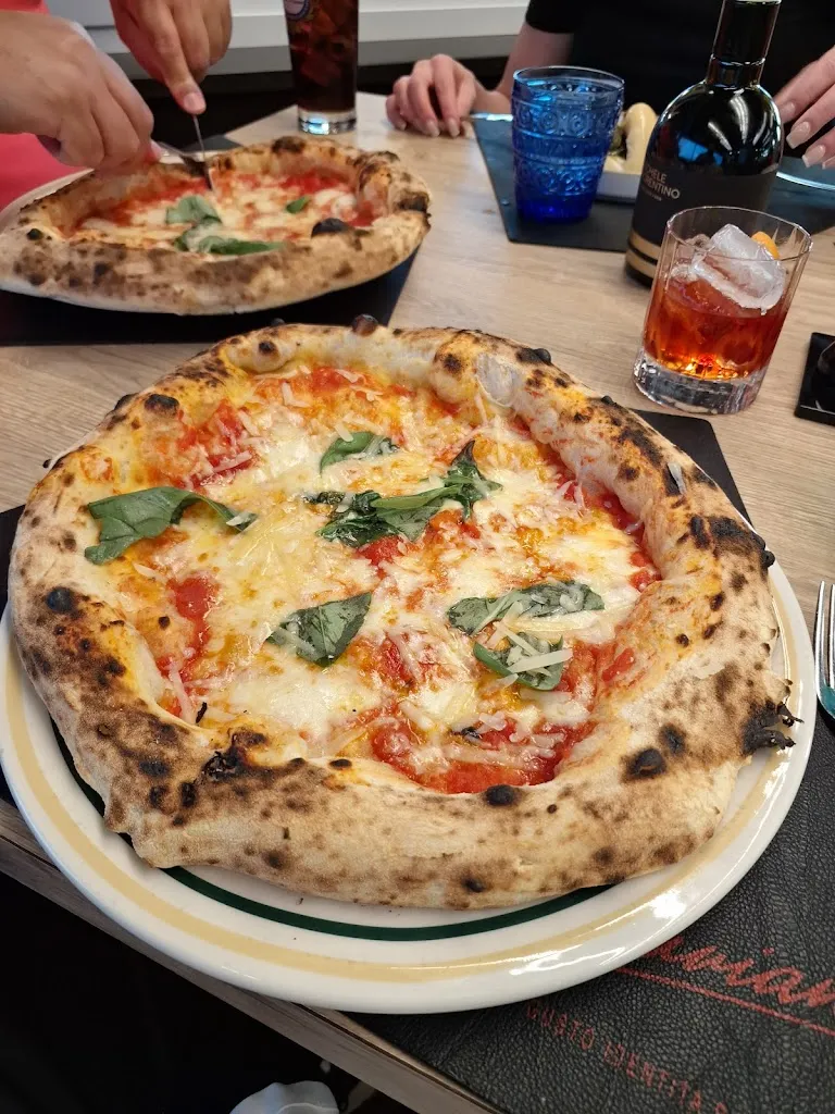 Vitor Lopes_I Vesuviani_Castello di Cisterna_review