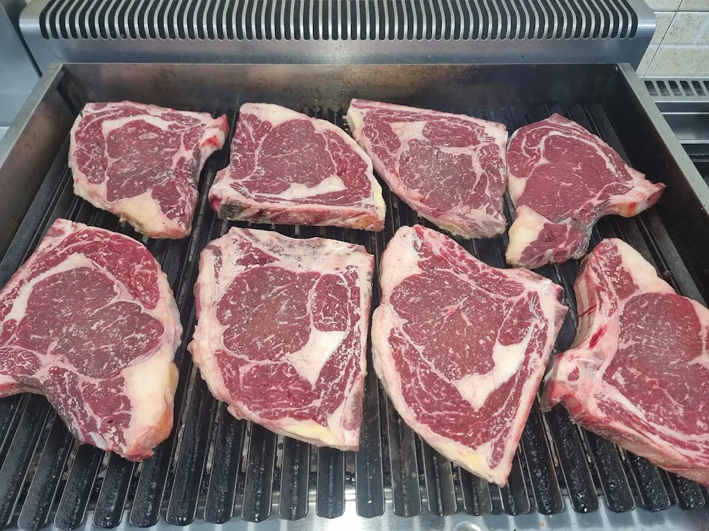 Ristorante Pizzeria Angus_Castello di Cisterna_slider_image_3