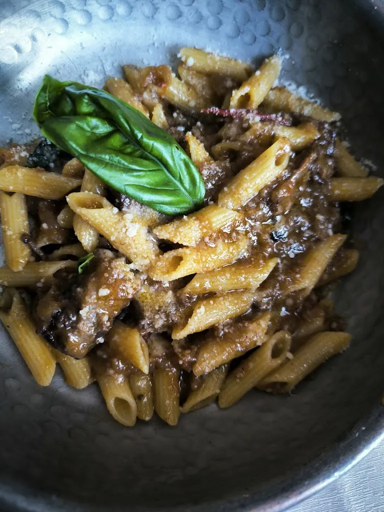 Totò e Peppino - trattoria Gourmet_Castello di Cisterna_slider_image_3