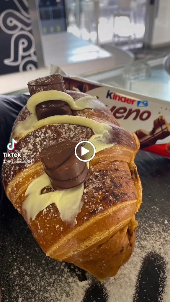 Vadò Cafè_Castello di Cisterna_slider_image_2