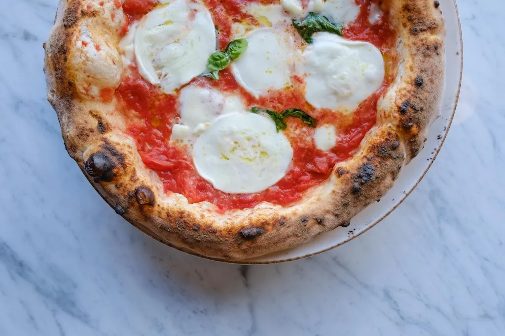 Menu_Originale pizzeria_Castello di Cisterna_immagine_7