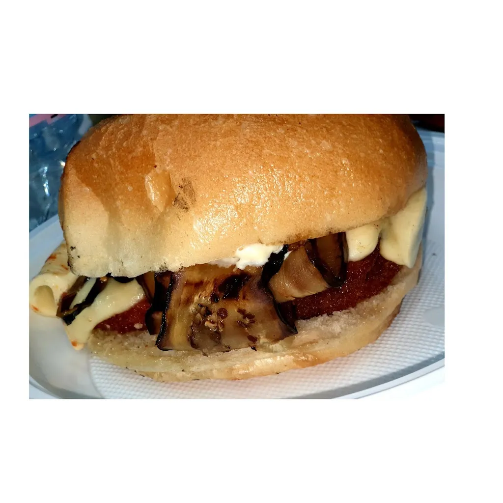 pina esposito_La Bella Gitana_Castello di Cisterna_review