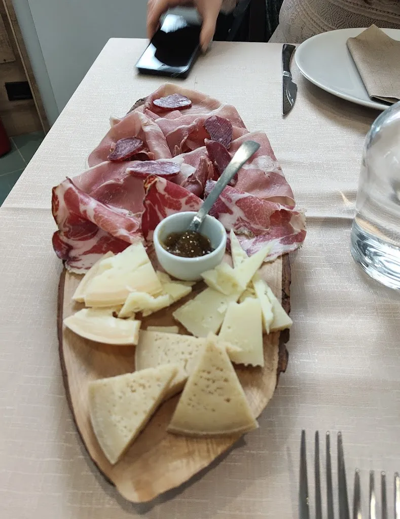 Antonio B_Osteria Punto E A Capo_Castelvetere sul Calore_review