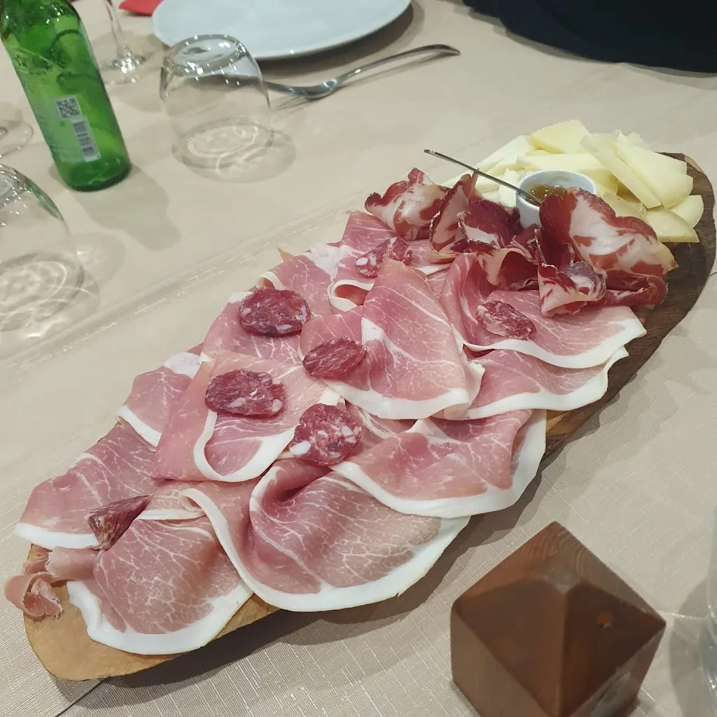 Osteria Punto E A Capo_Castelvetere sul Calore_slider_image_3