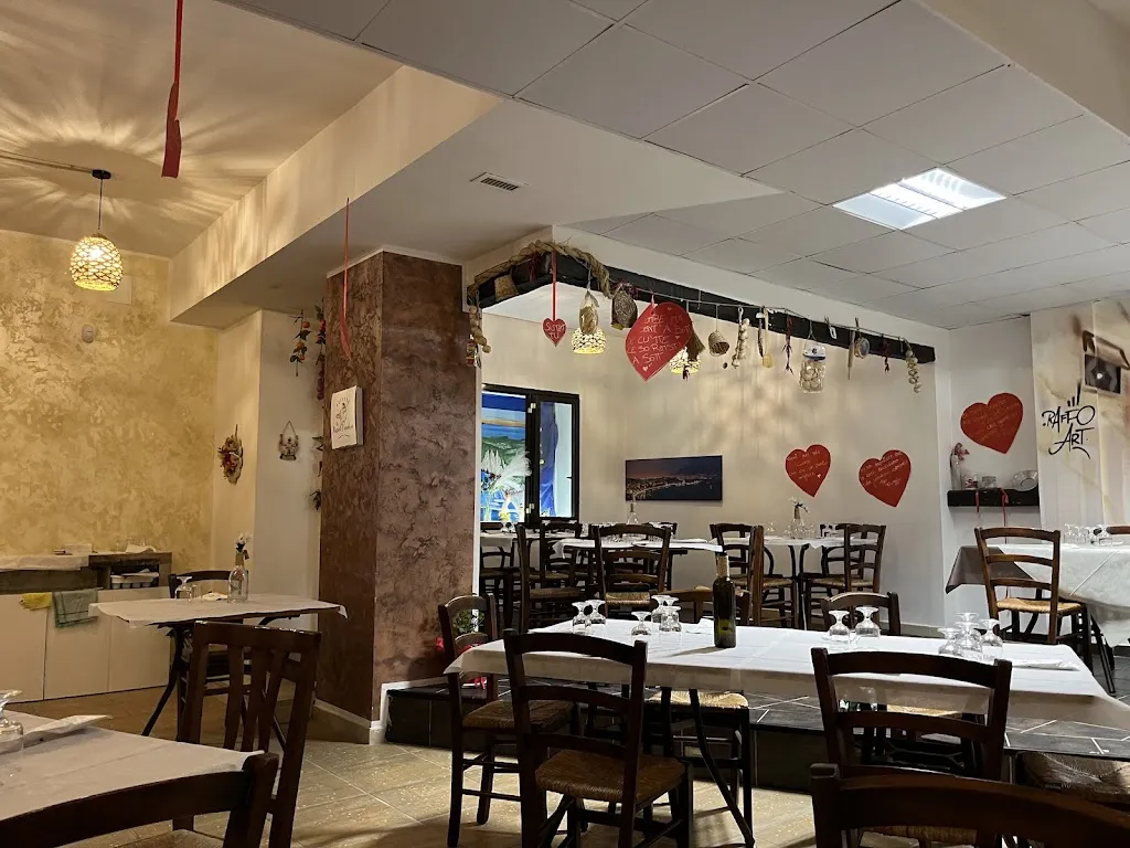 Taverna La Napoli Popolare restaurant in Castel Volturno